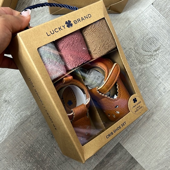 •NWT Lucky Brand Crib Baby shoes/Set different sizes colors - Picture 4 of 5